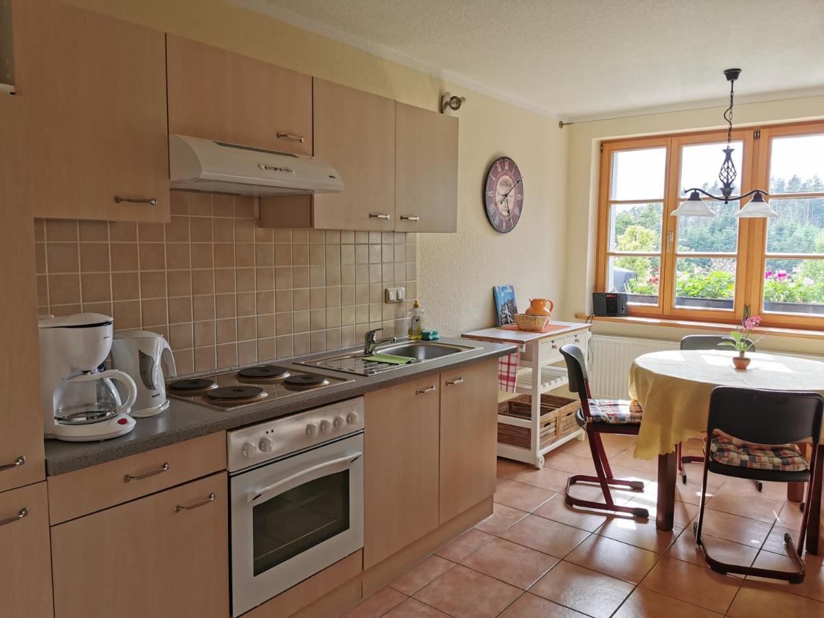 Ferienwohnung "Am Saalehaken" Gossitz Екстер'єр фото